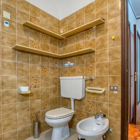 Prázdninový dům 2 Bedroom Pet Friendly In *